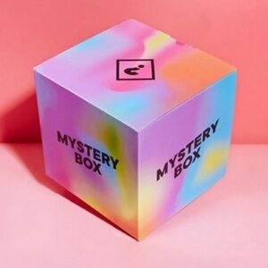 5 gently used item mystery box 25$ with 4.99$ shipping